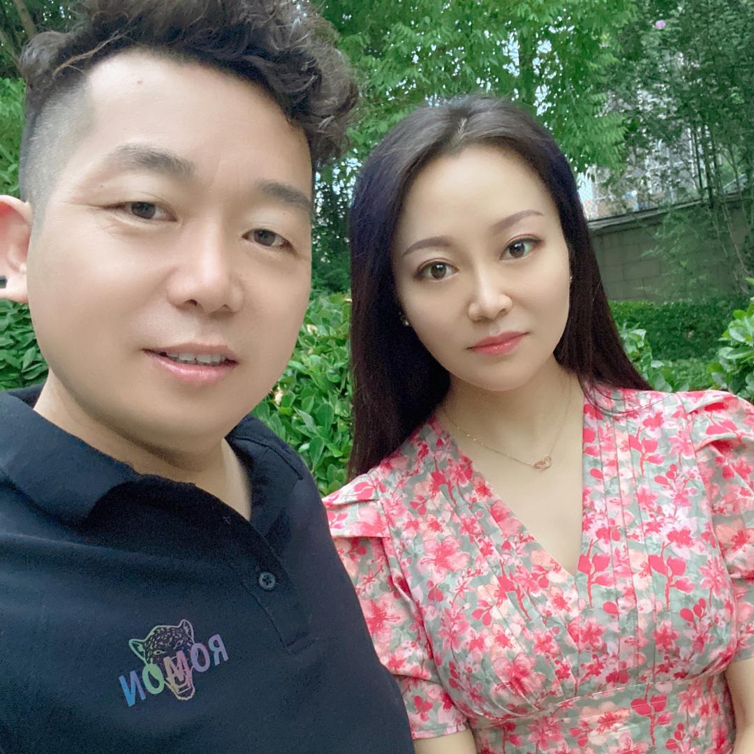 方姐妹时尚女装批发