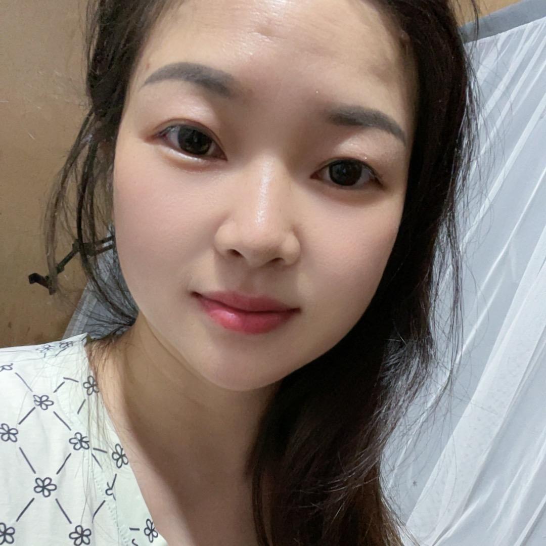 潘小慧（离异带娃）