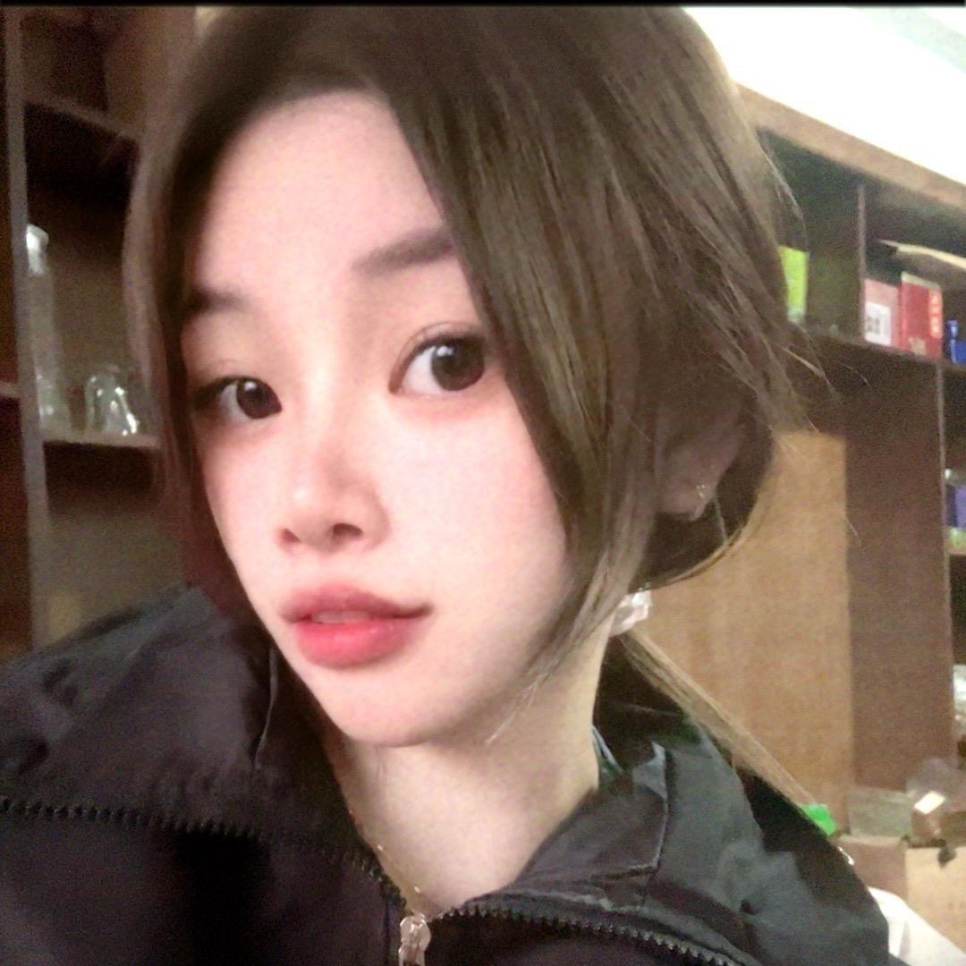 别捏我脸ˡᵃʕ̯•͡˔•̯᷅ʔ