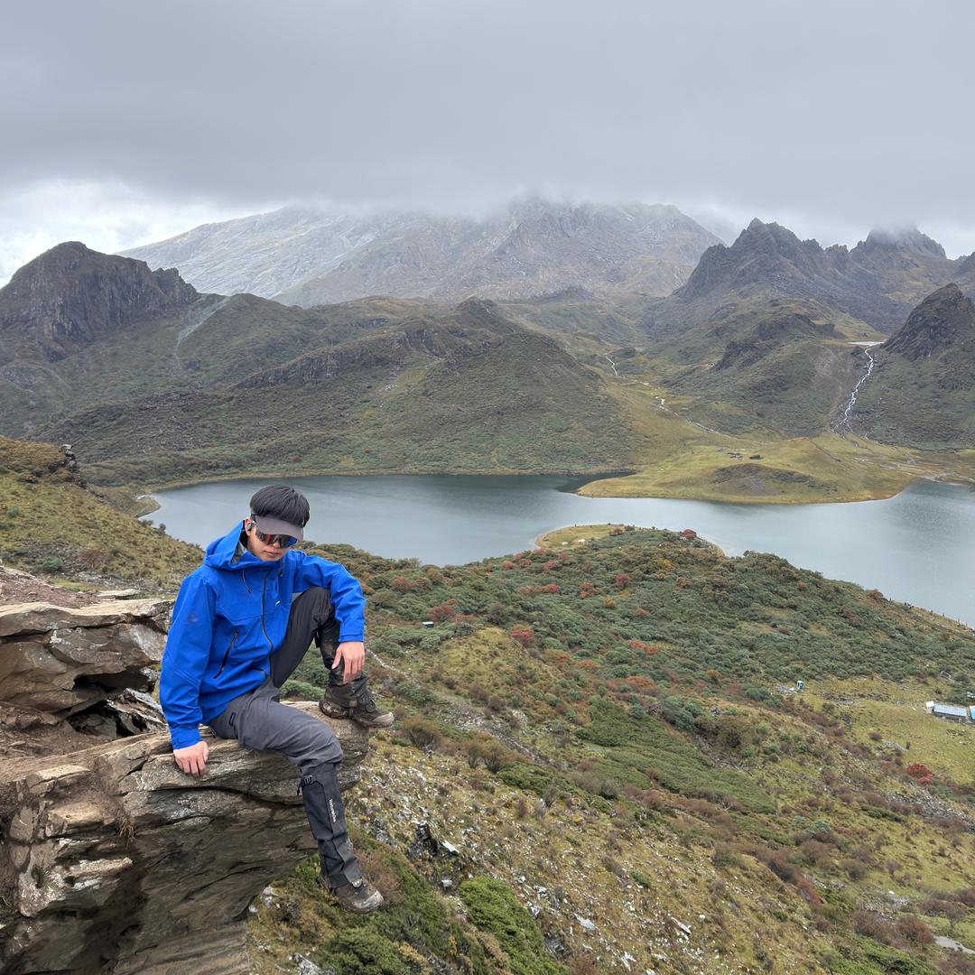 𝒟𝒶𝓃ℯ.屿典