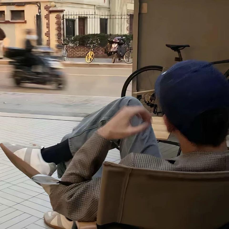不做梵高.