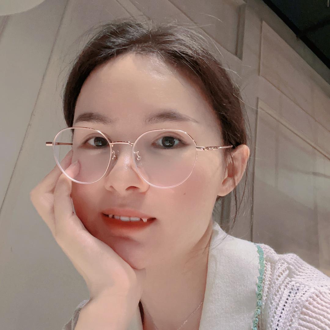 牙牙妹（鑫鑫麻麻）