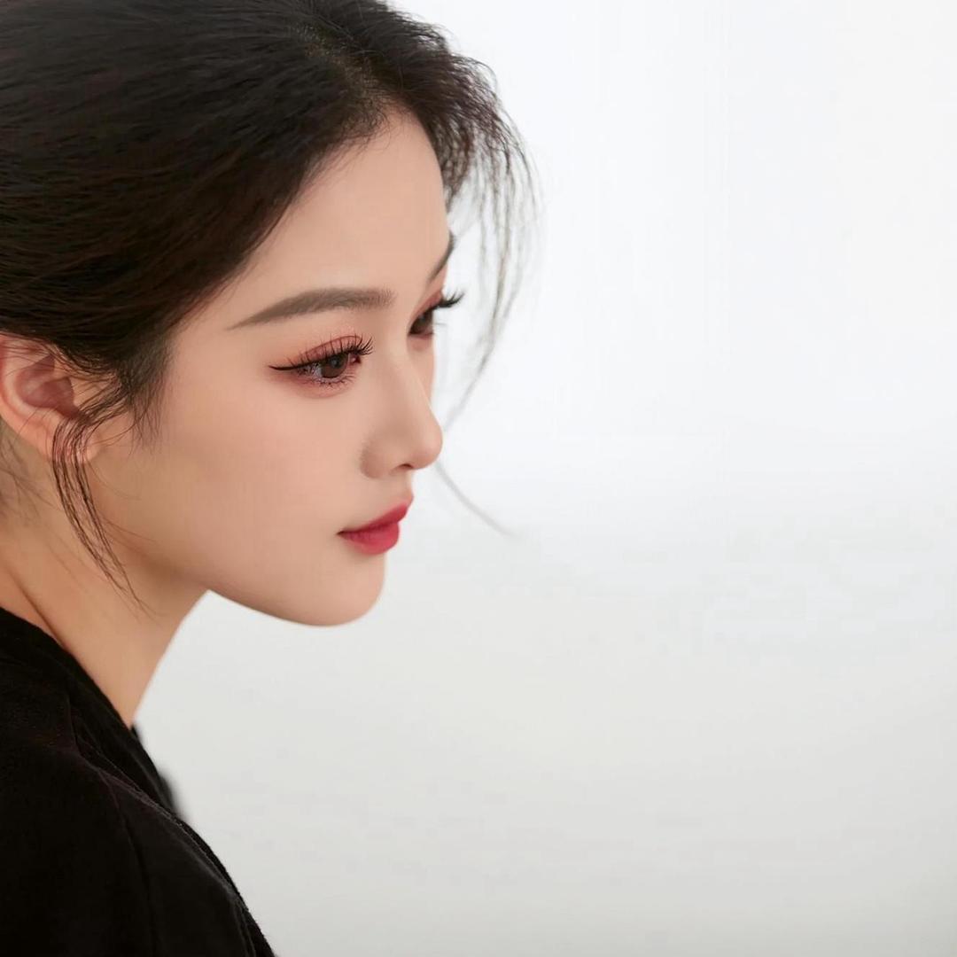 小七七*
