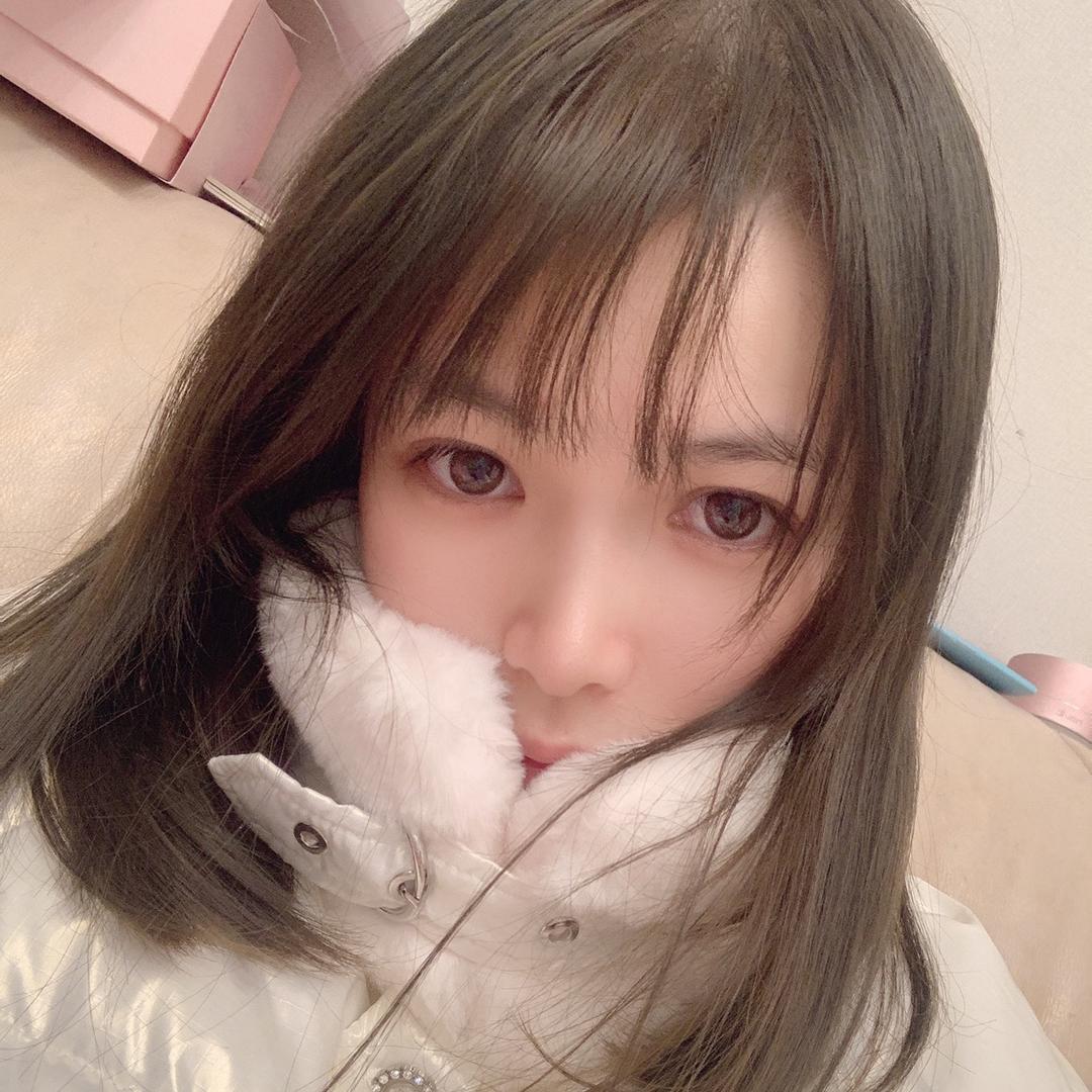 彤彤Tong。