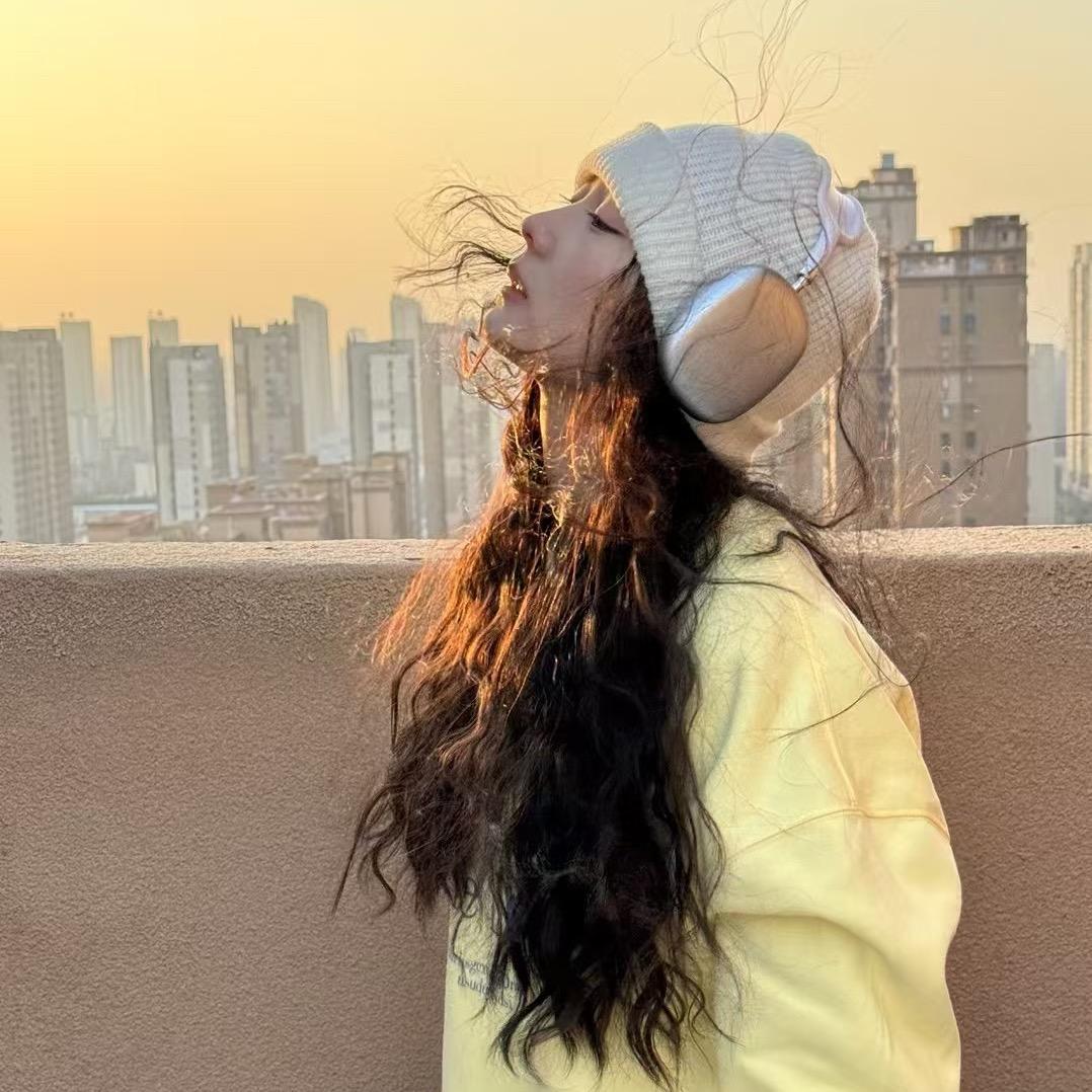 77🌻.