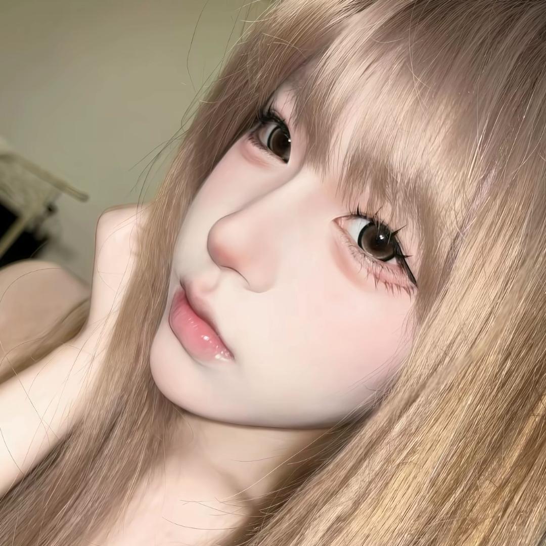 凌晨4点喂鸡撞破老公和男小三幽会怒砸鸡屎