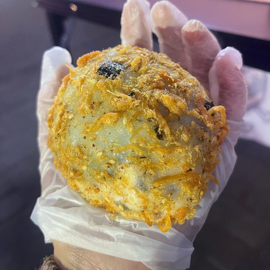 不行那就卖麻糍吧！