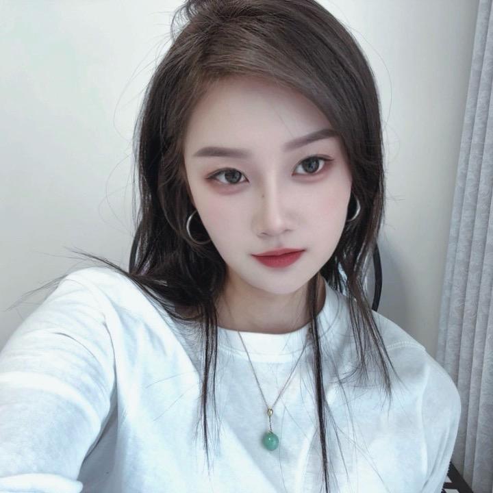 合发 老板娘（雪茄哥徒弟）