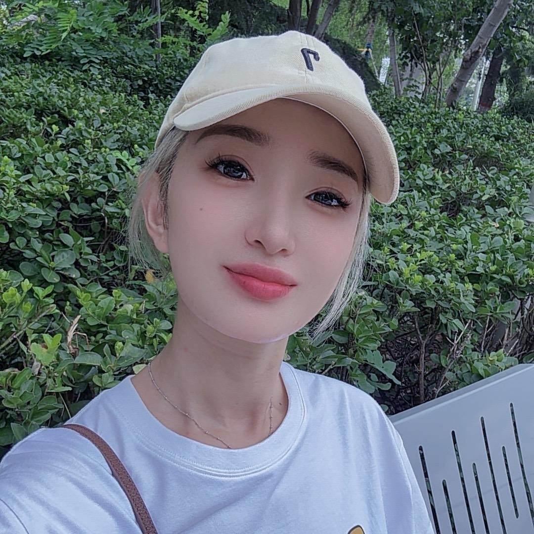 爱笑的我