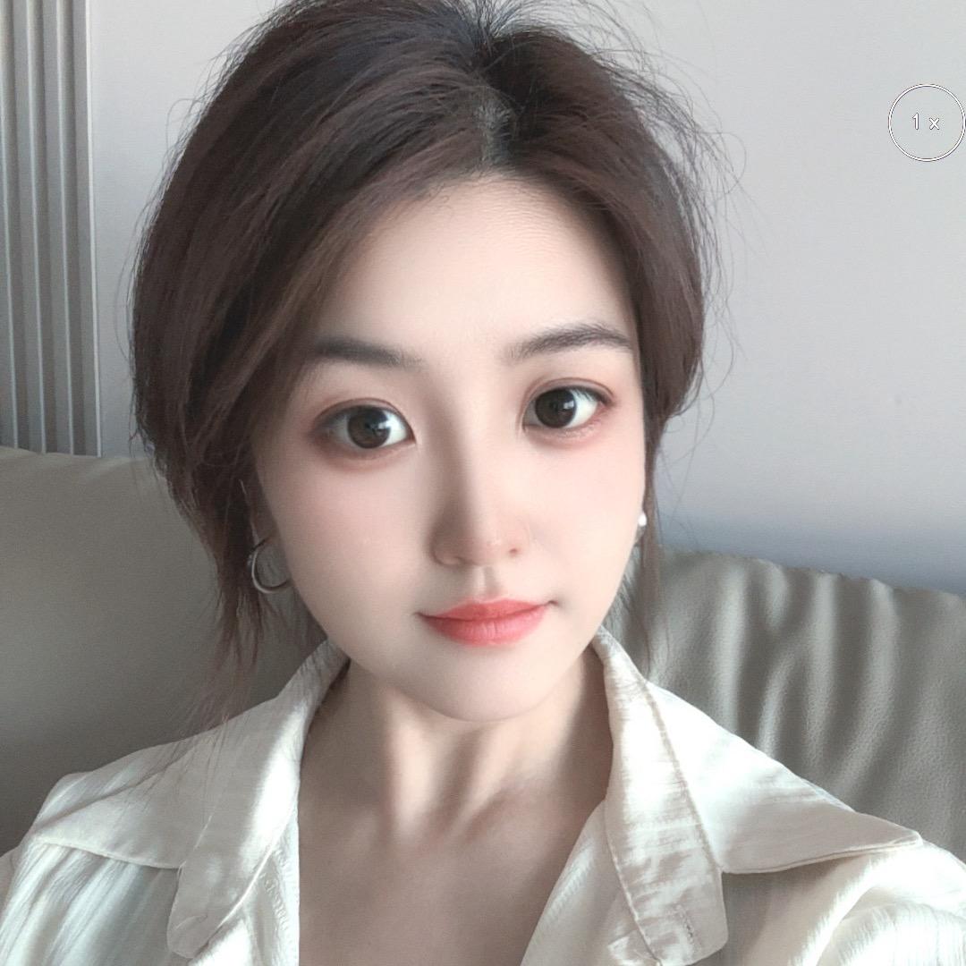 吴小姐吃喝玩乐