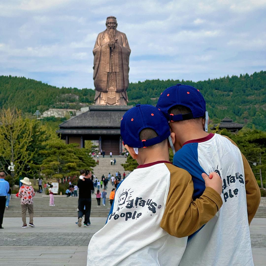 硕硕与果果