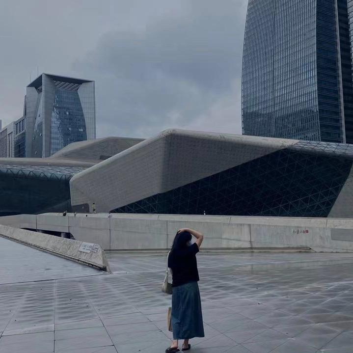 毛毛的