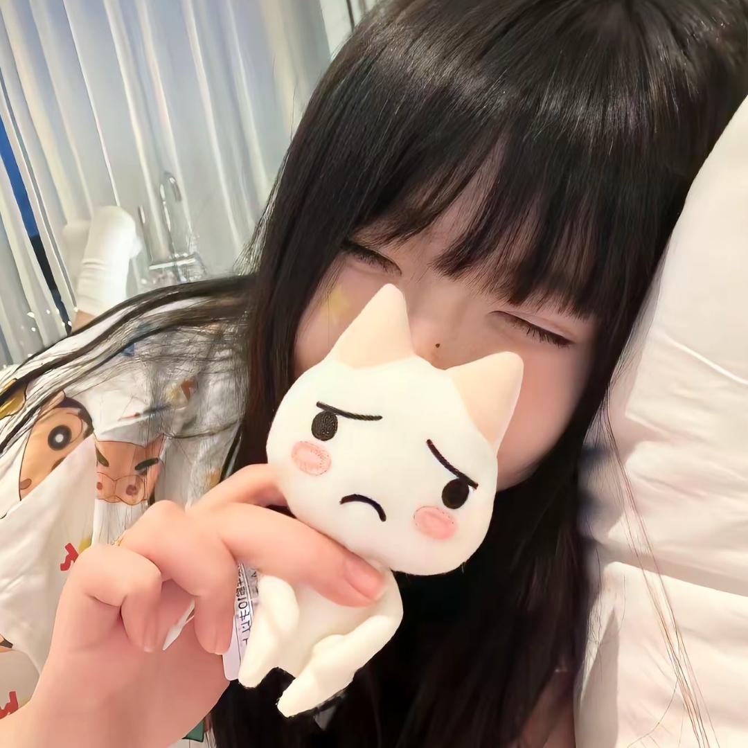 77雯