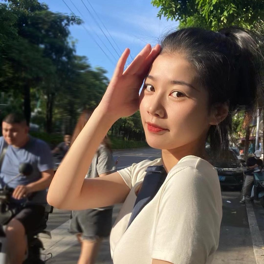 简依JANEYI