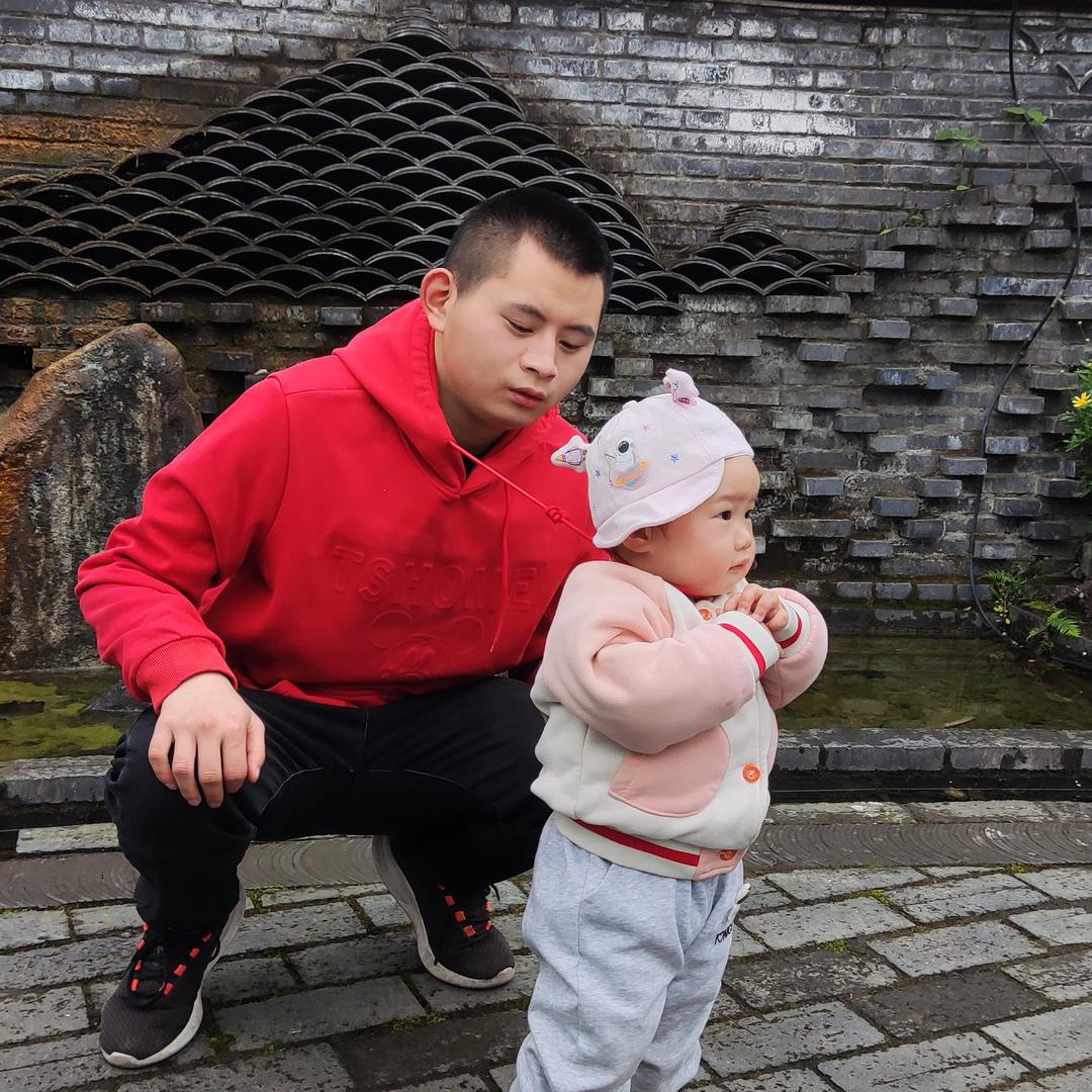 杨禾羽🐛🐛🌾