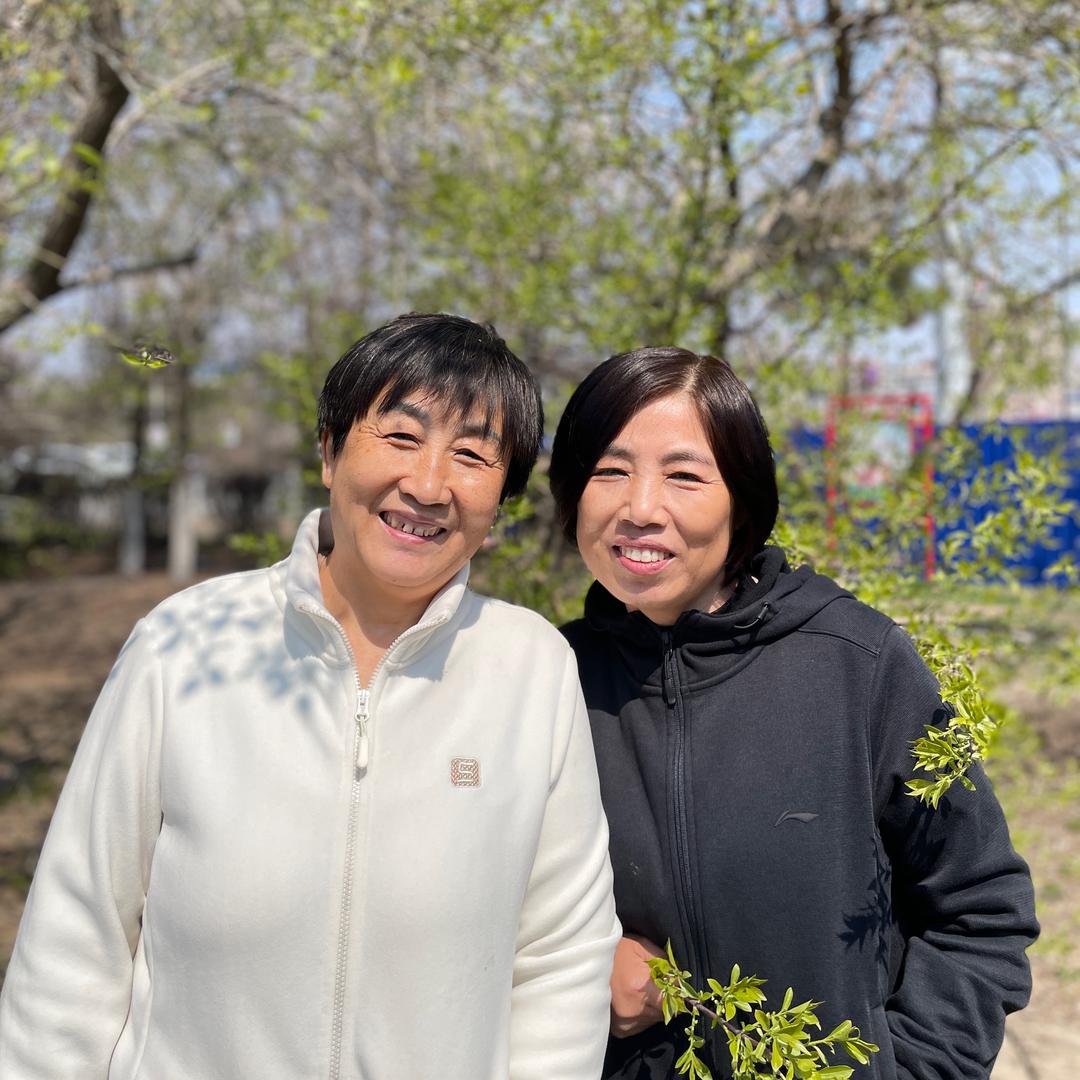 老姐俩的菜园子