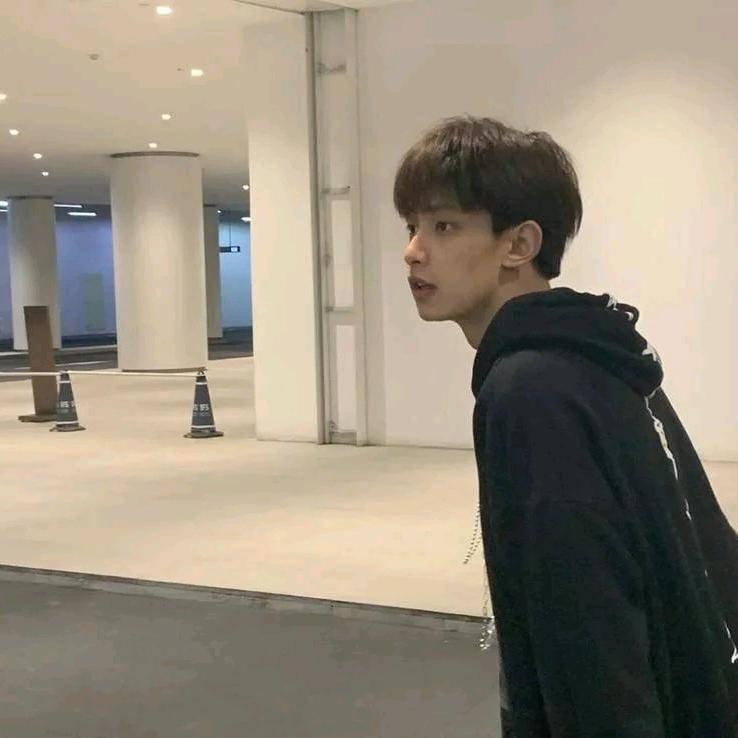 五点起床八点晚安.