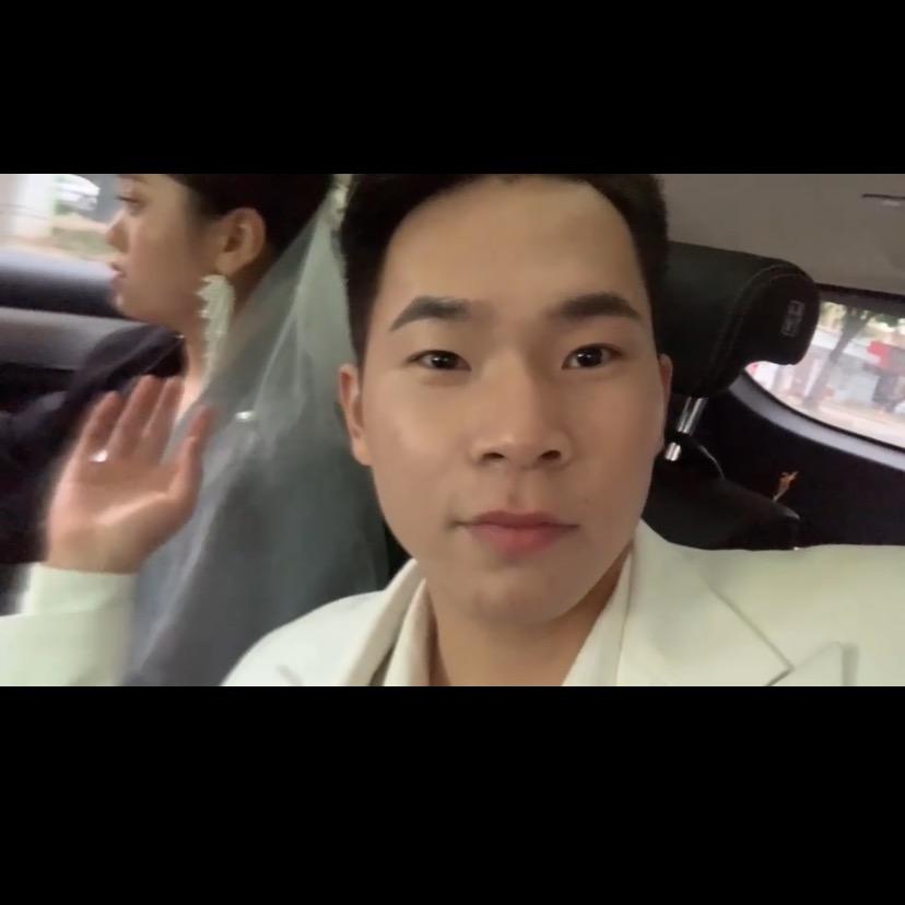 十一 .
