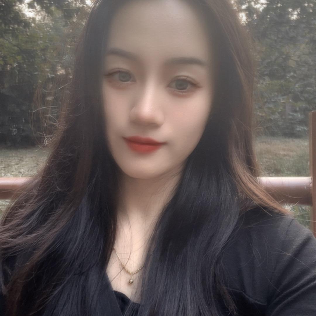 👧🏻²⁰⁰⁰