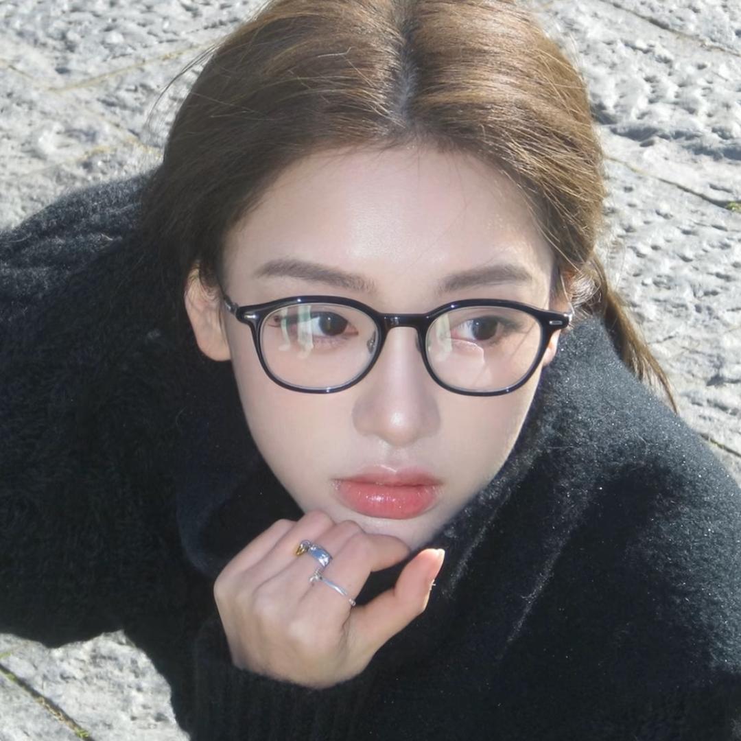 -小小香.