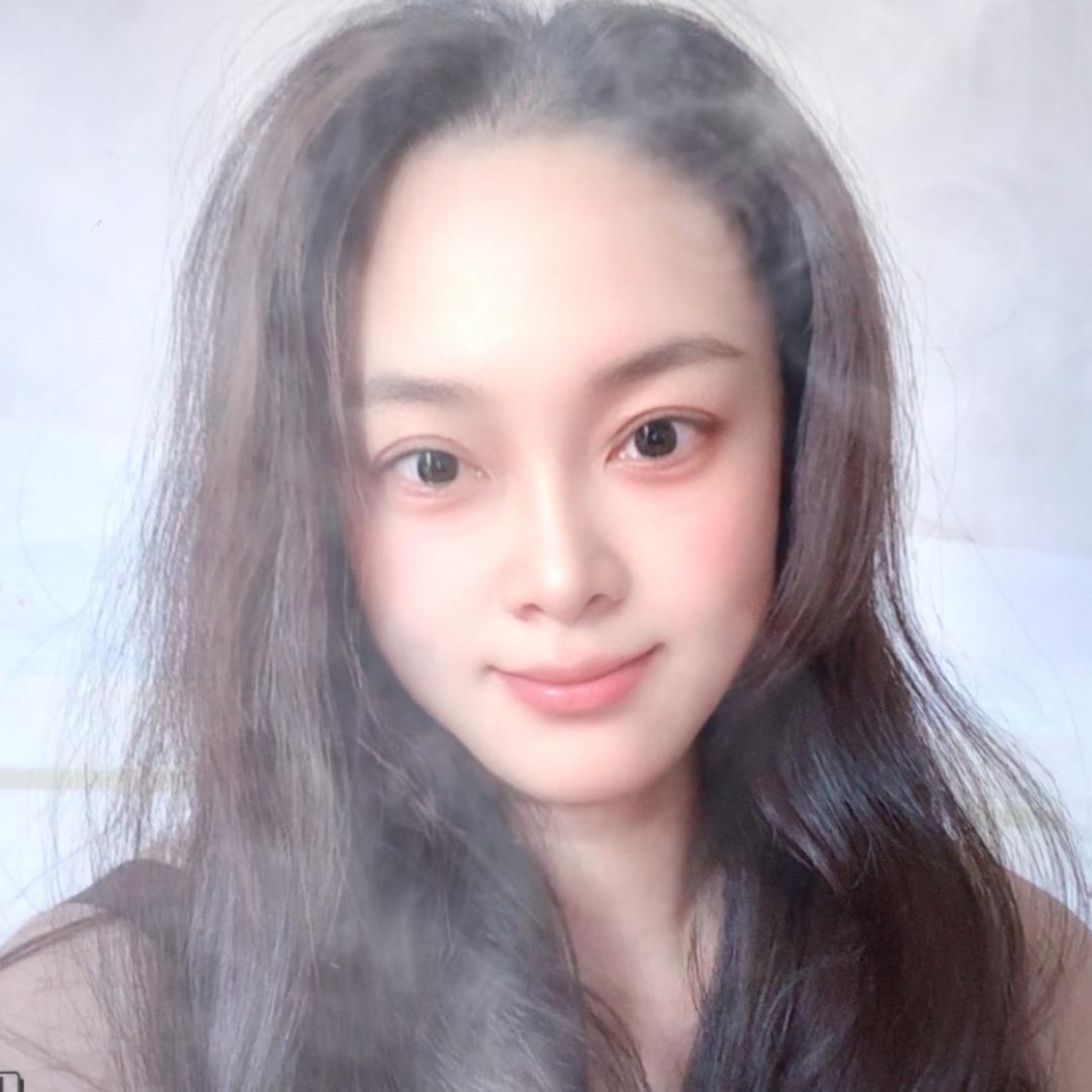 娜娜吖~