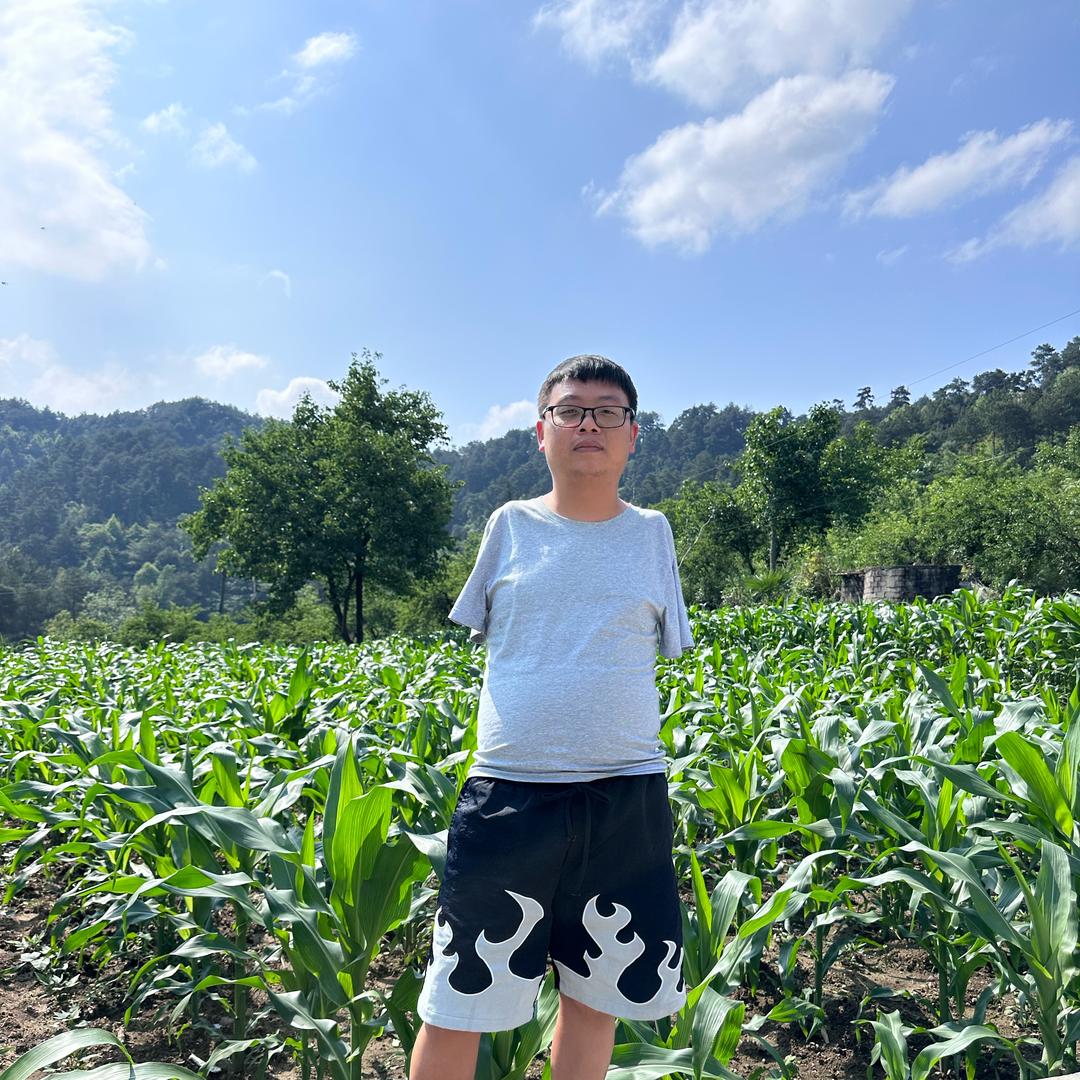 山村无臂小东