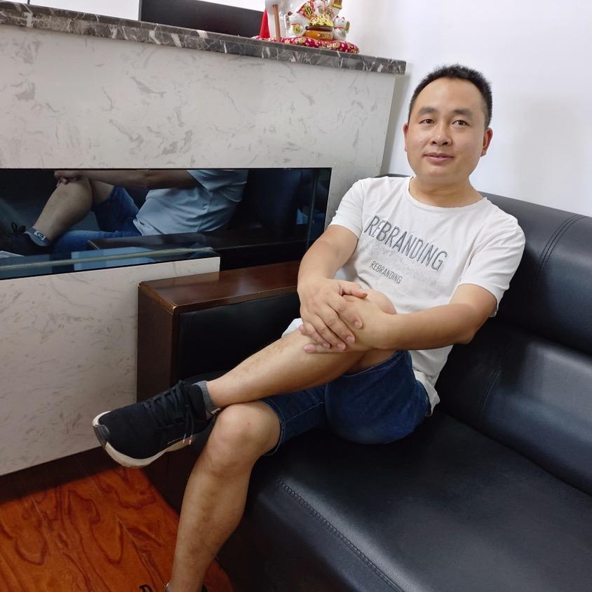 杨阳爱唱歌