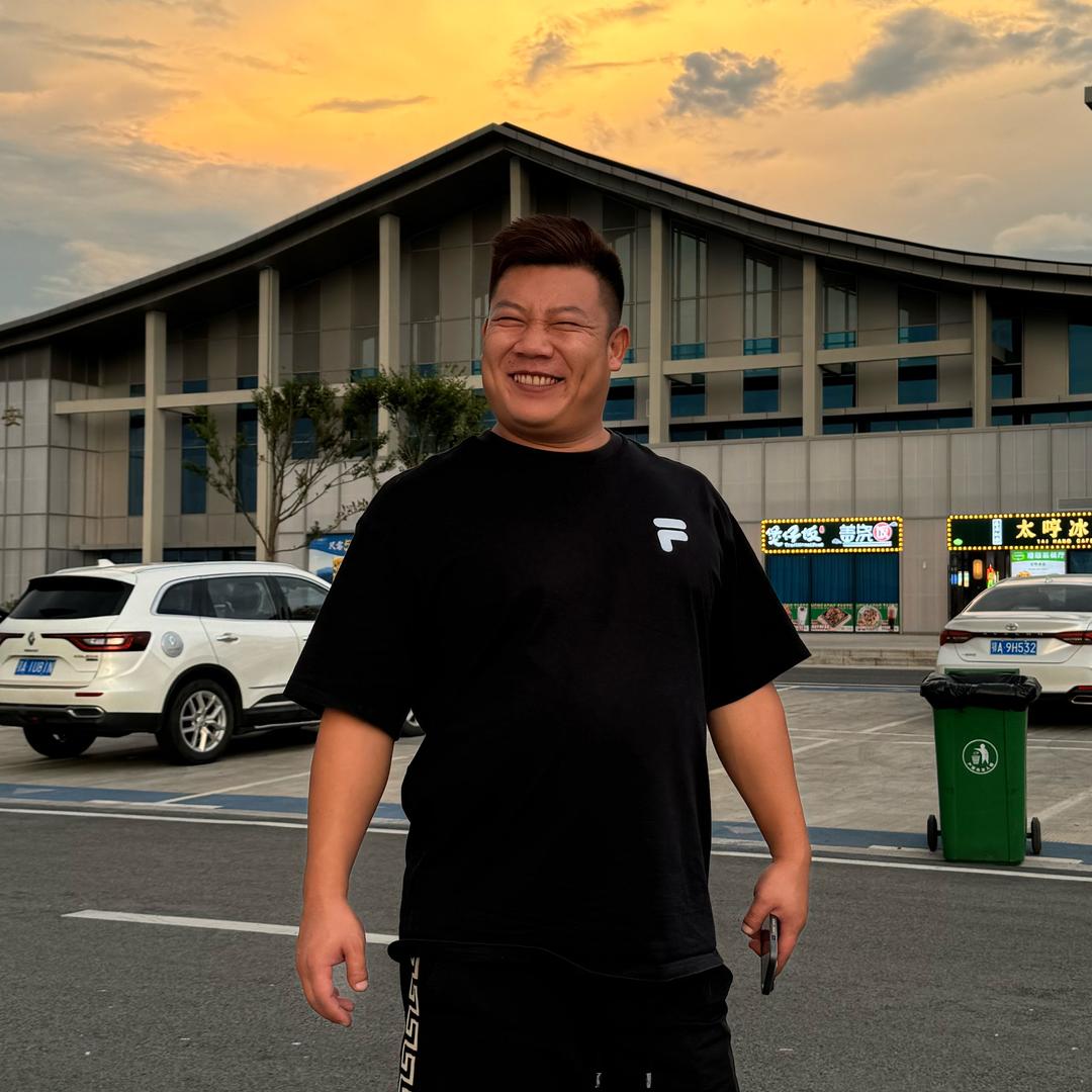 哇噻的朋友圈
