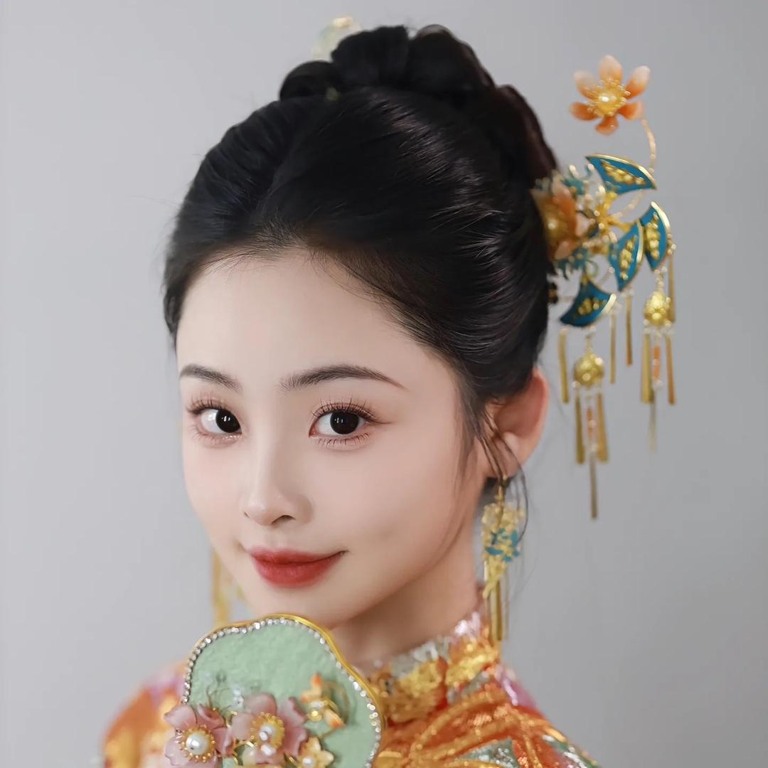 孟溪爱米美妆
