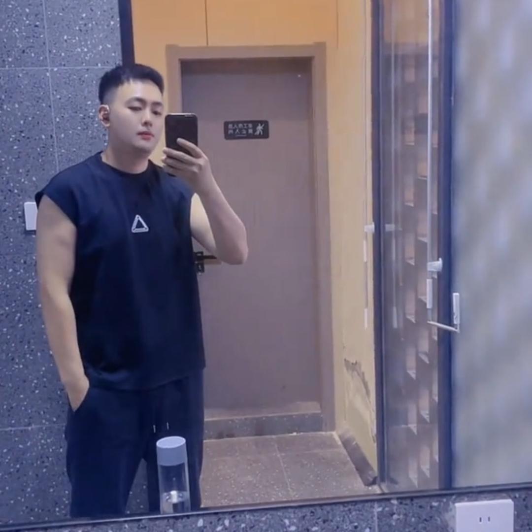 卓洋洋