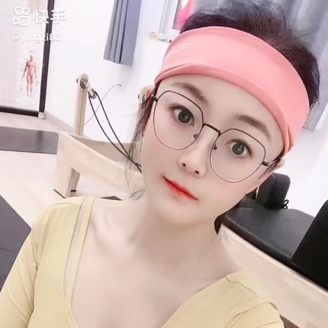 👄思前顾后💄