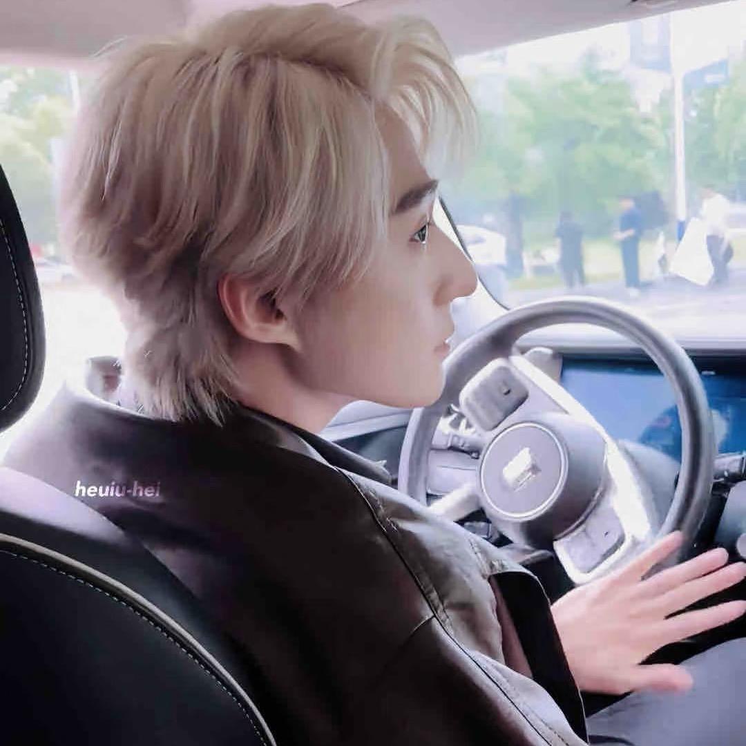 卷自己不如卷老公