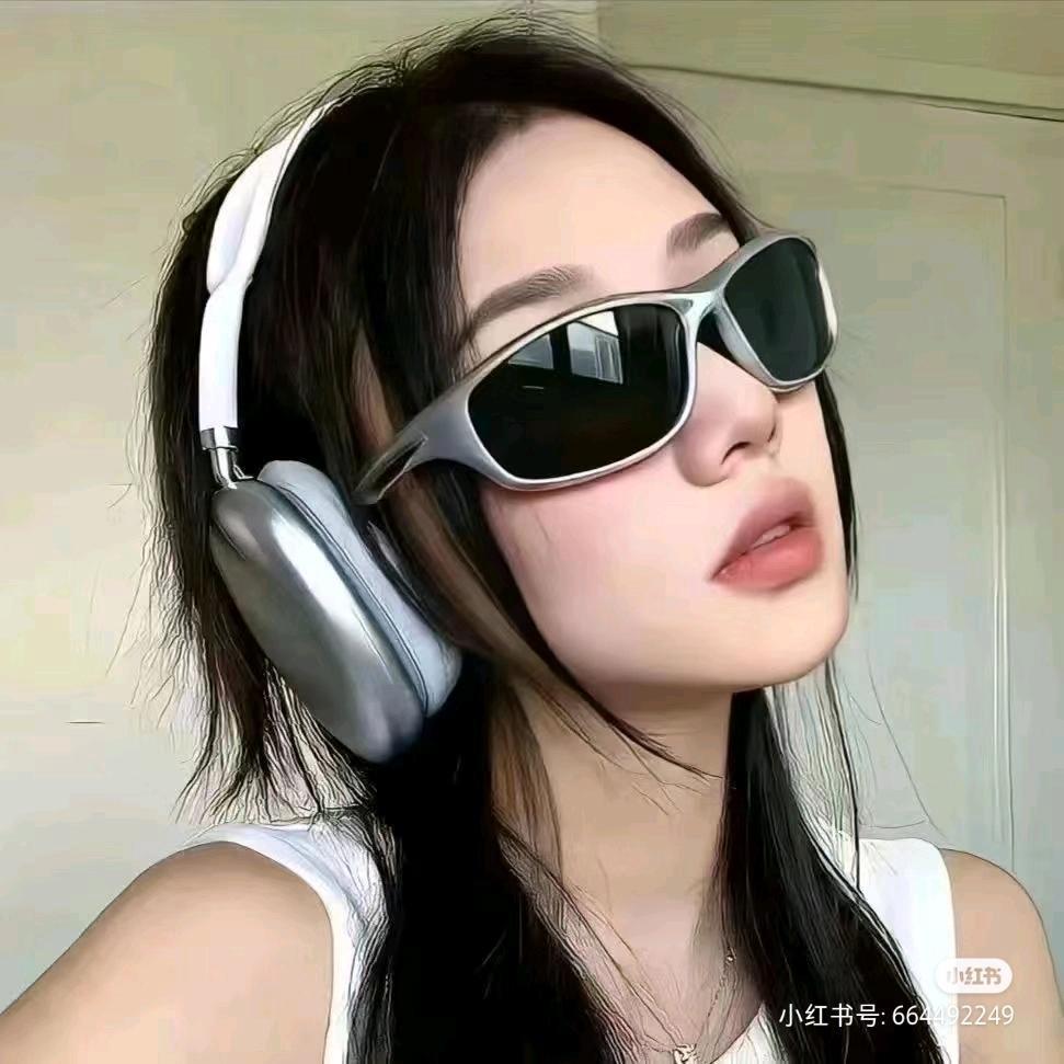 手里没有花