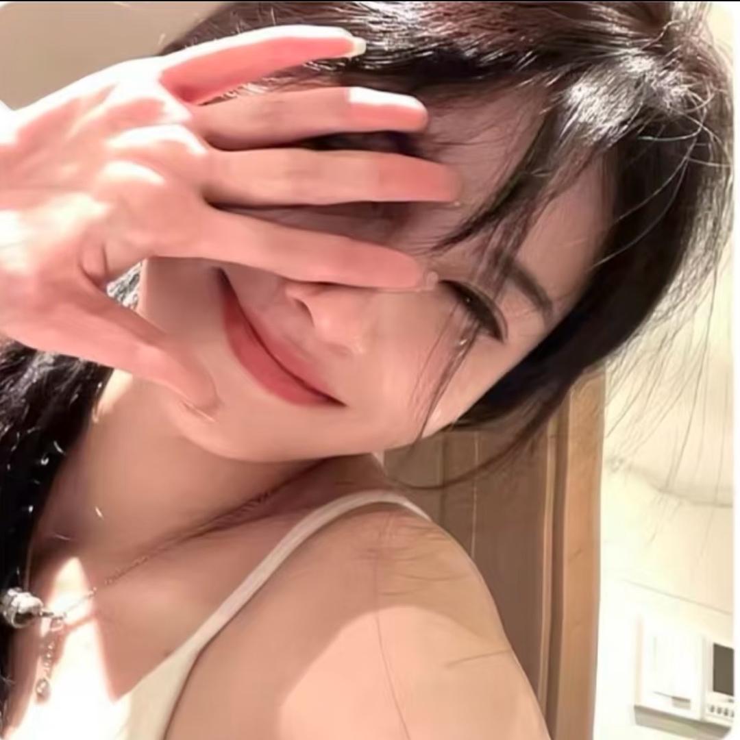 王小嘚