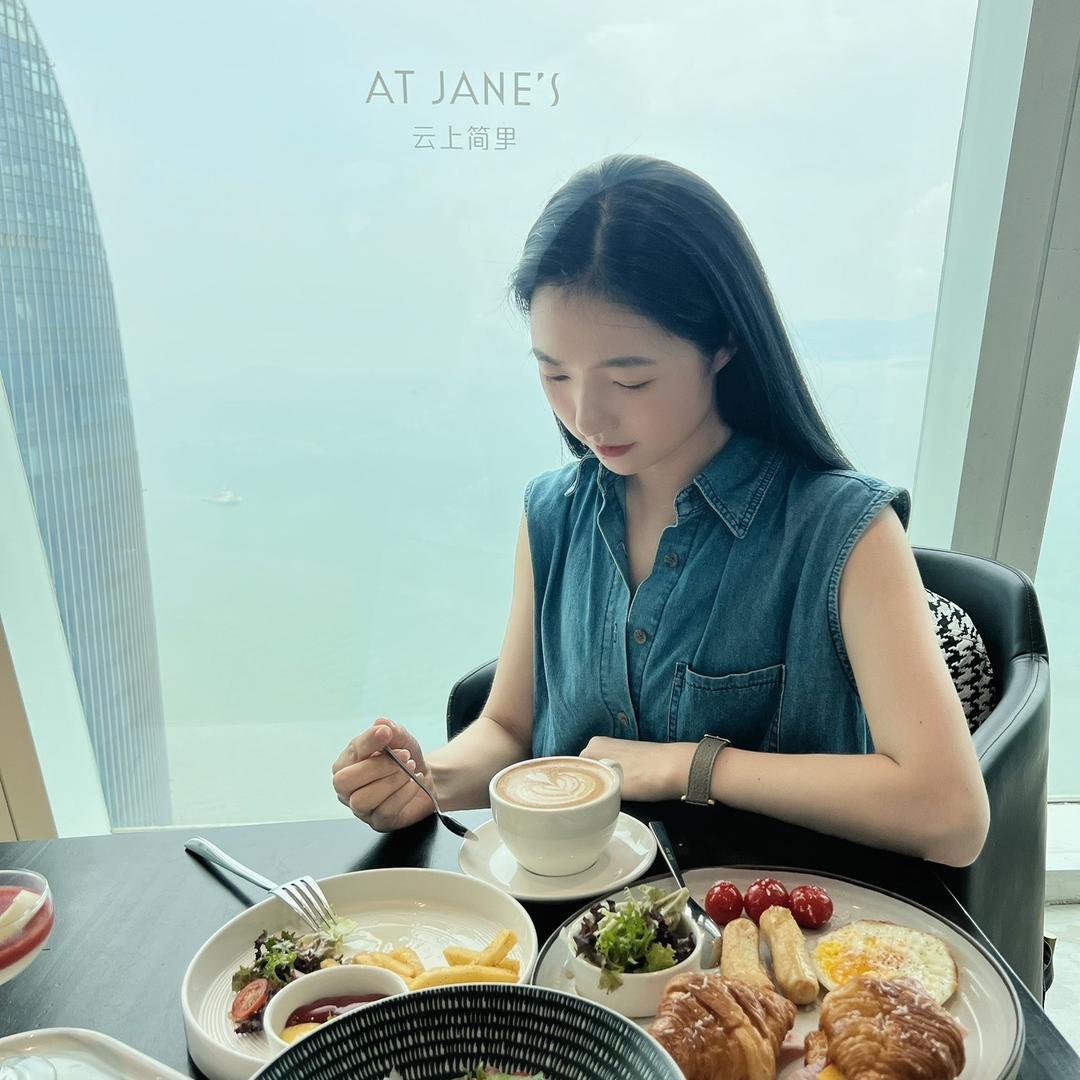 临沧婚礼策划高级化妆师——邱丹燕