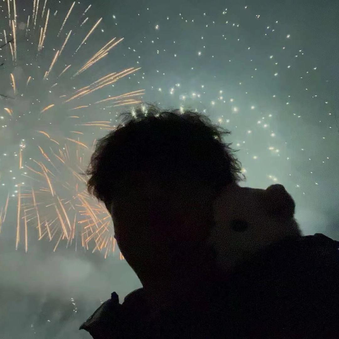 他好像条狗啊🤏