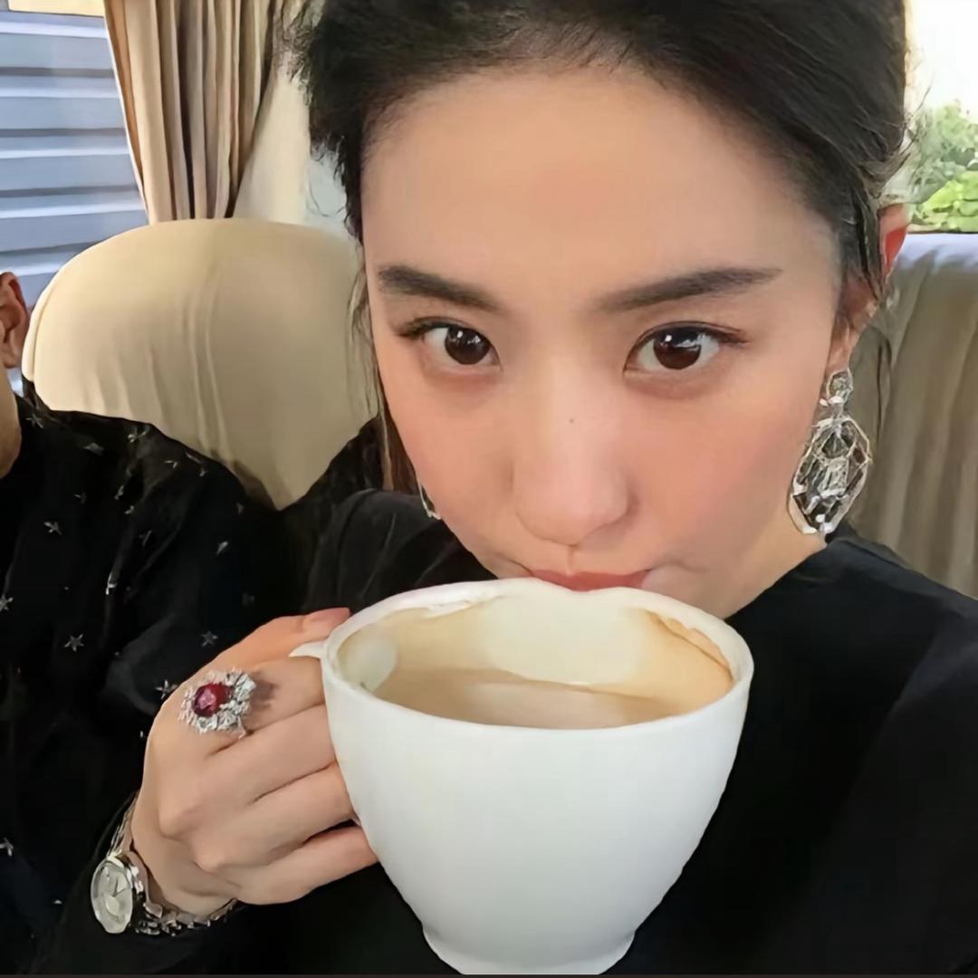 徐不肉肉🦋