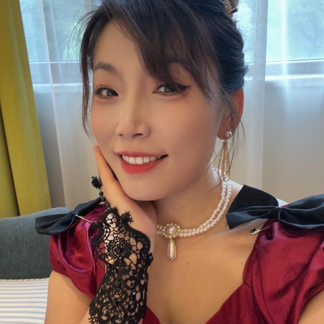 一颗玩强的小草妮