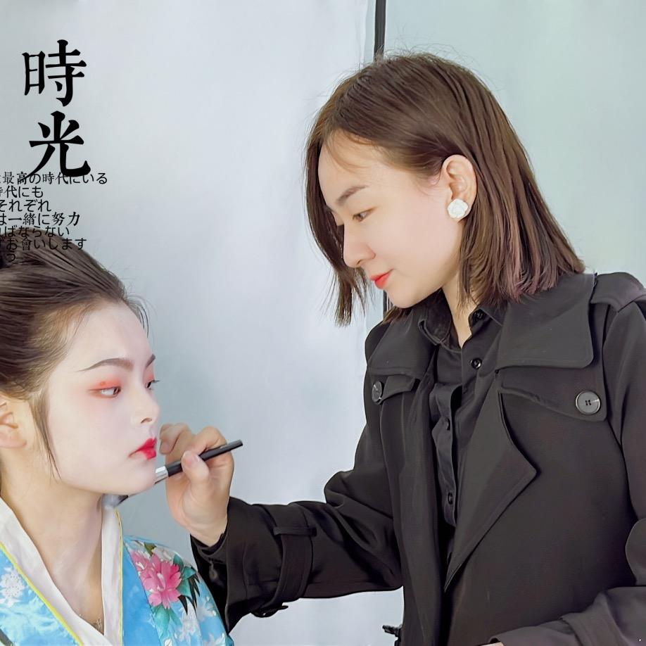 叁叁美妆(常平镇店)官方号