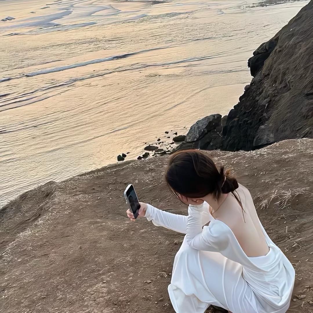 欣萌.