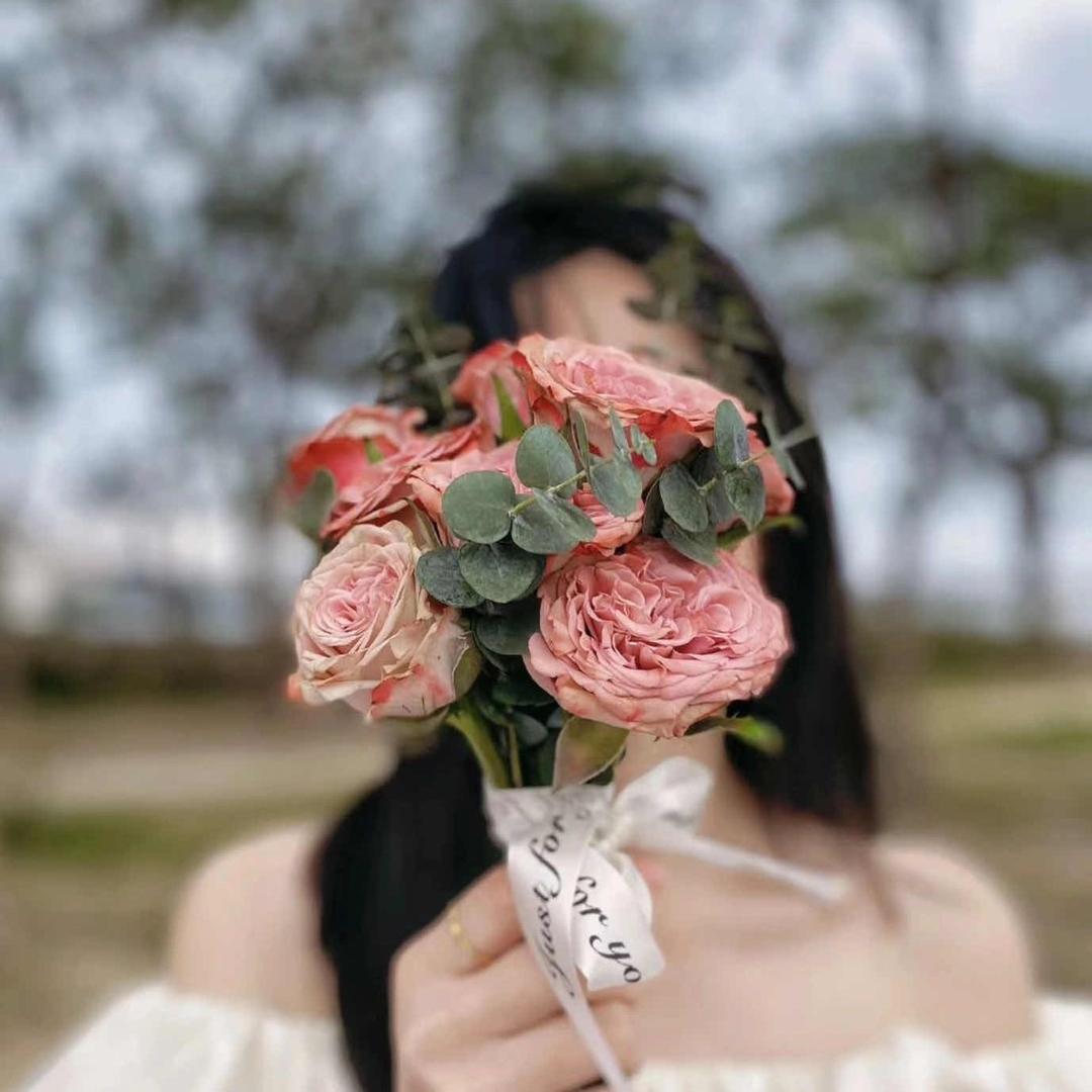 汪菲i