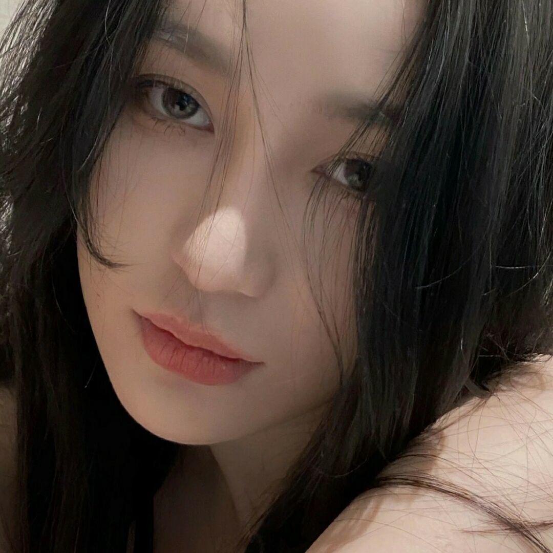 秋小姐