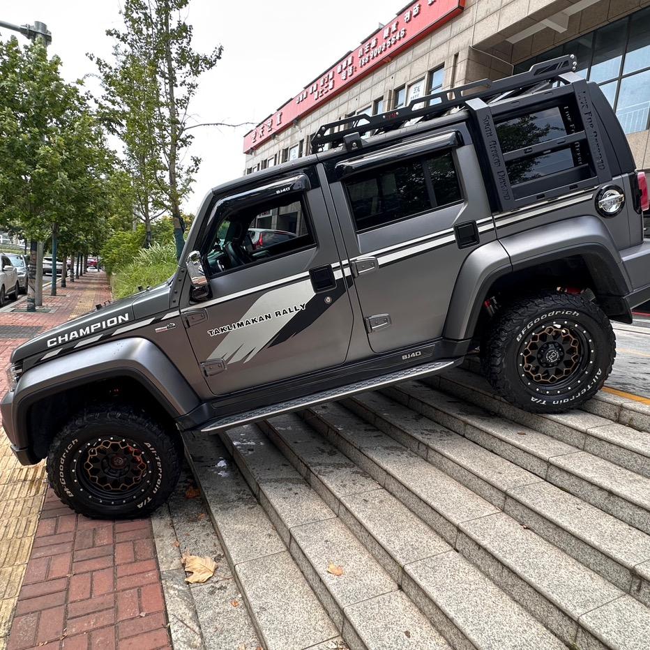 大臭越野改装 新旧越野改装件