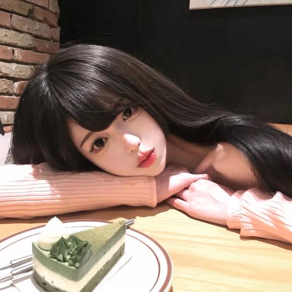 小鱼૮  ´͈ ᗜ `͈ ა