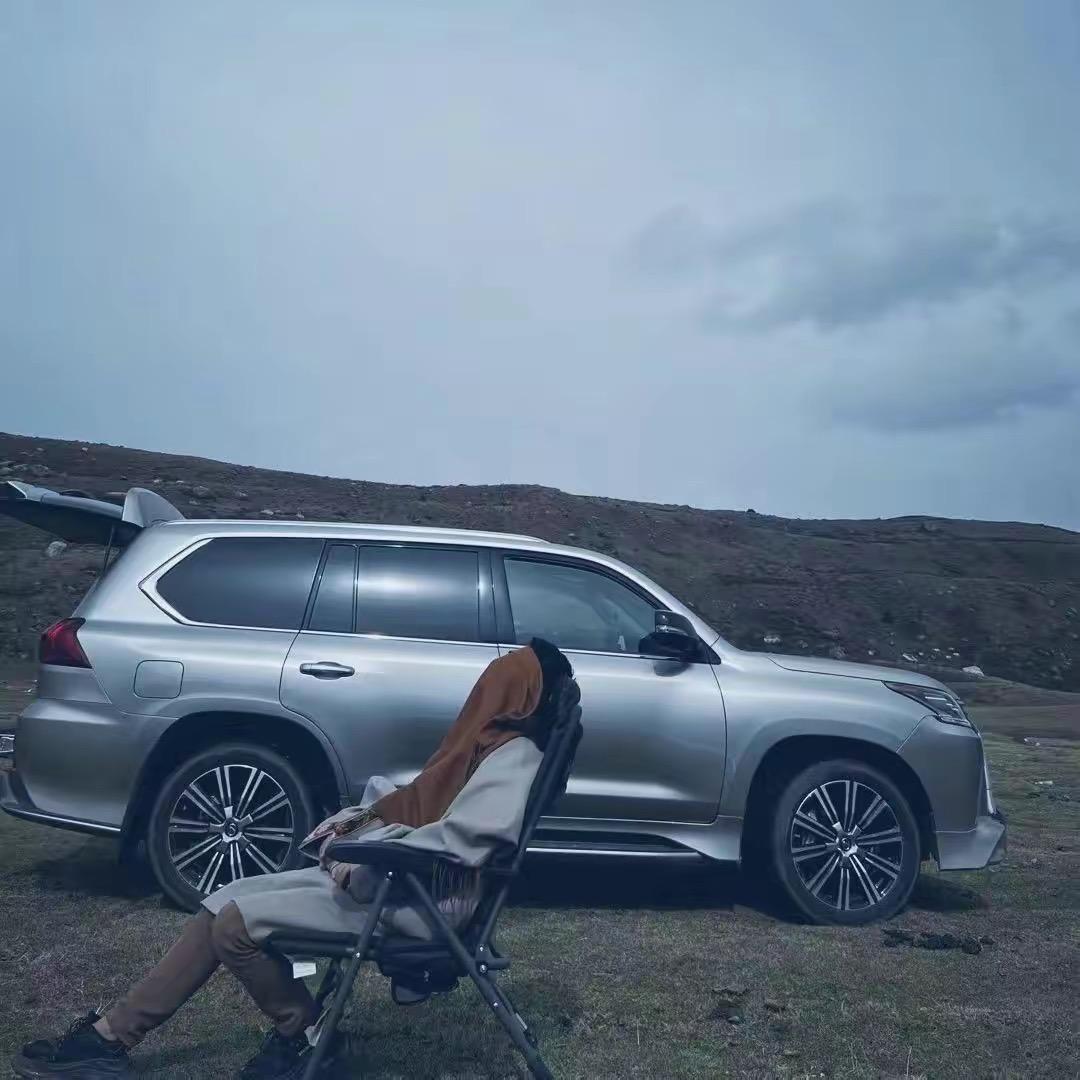 @康 — 所 呷 