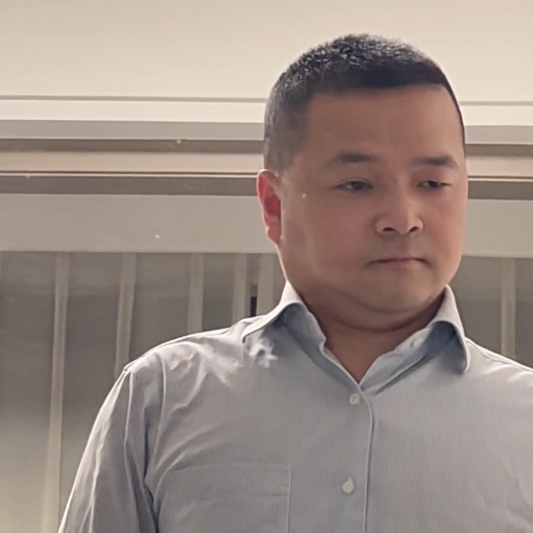 布衣.