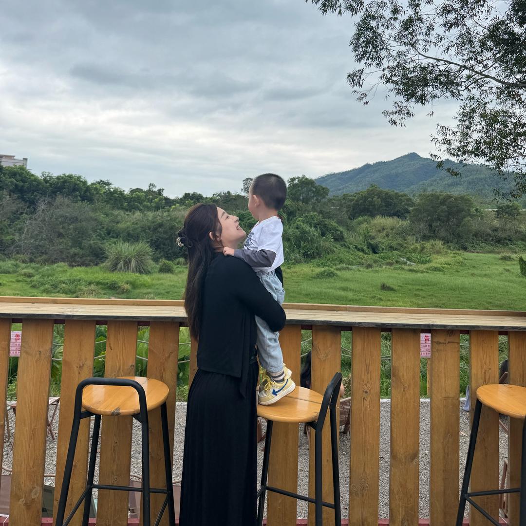 星合-湖滨花园林伊晴☀️