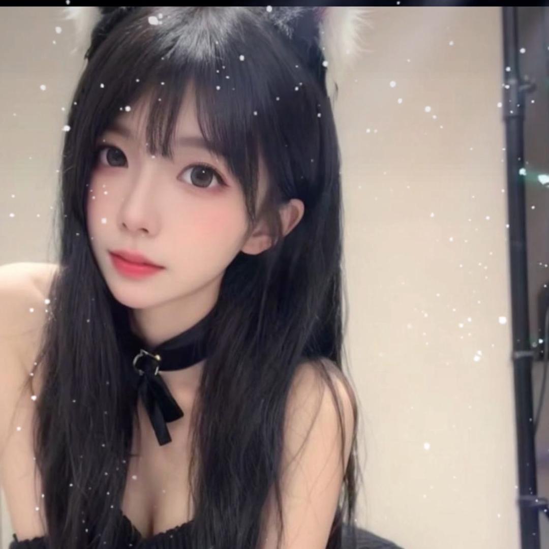 𝓥𝓲𝓿𝓲𝓪𝓷 ఇ