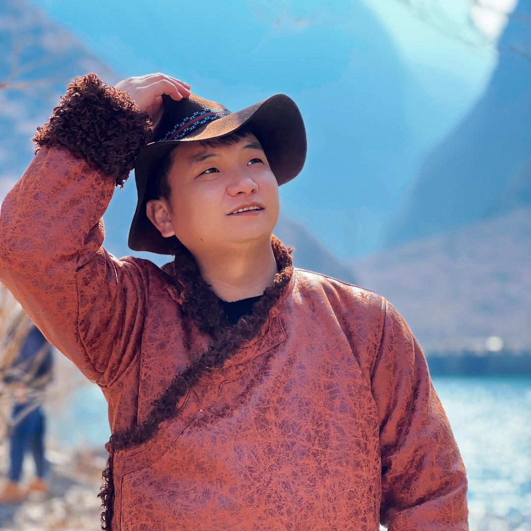 二龙湖老三