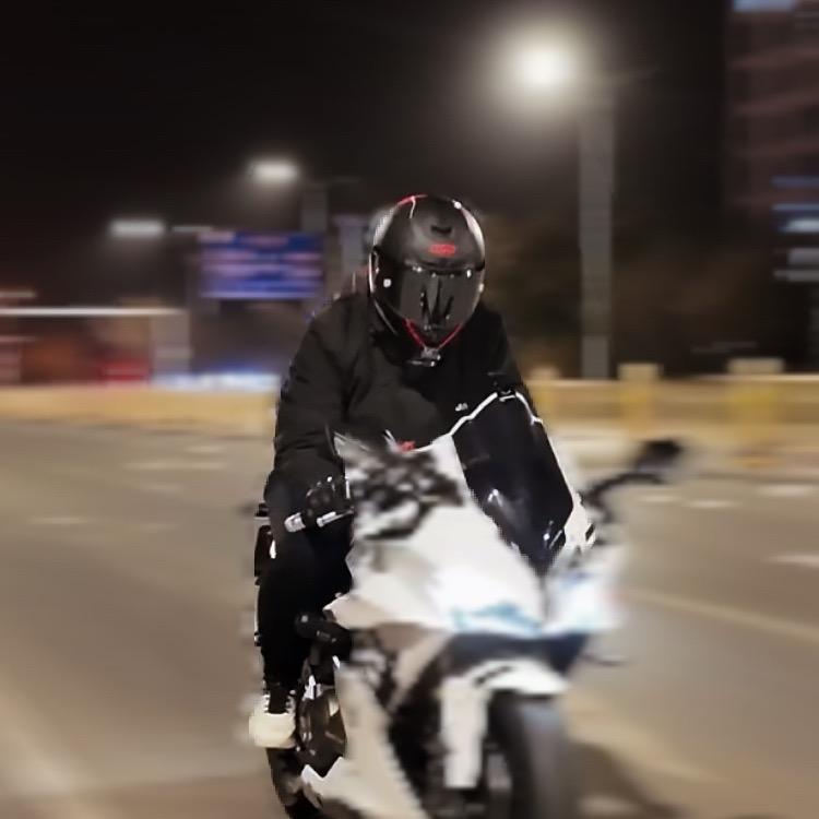 凌晨MOTO日记🏍️